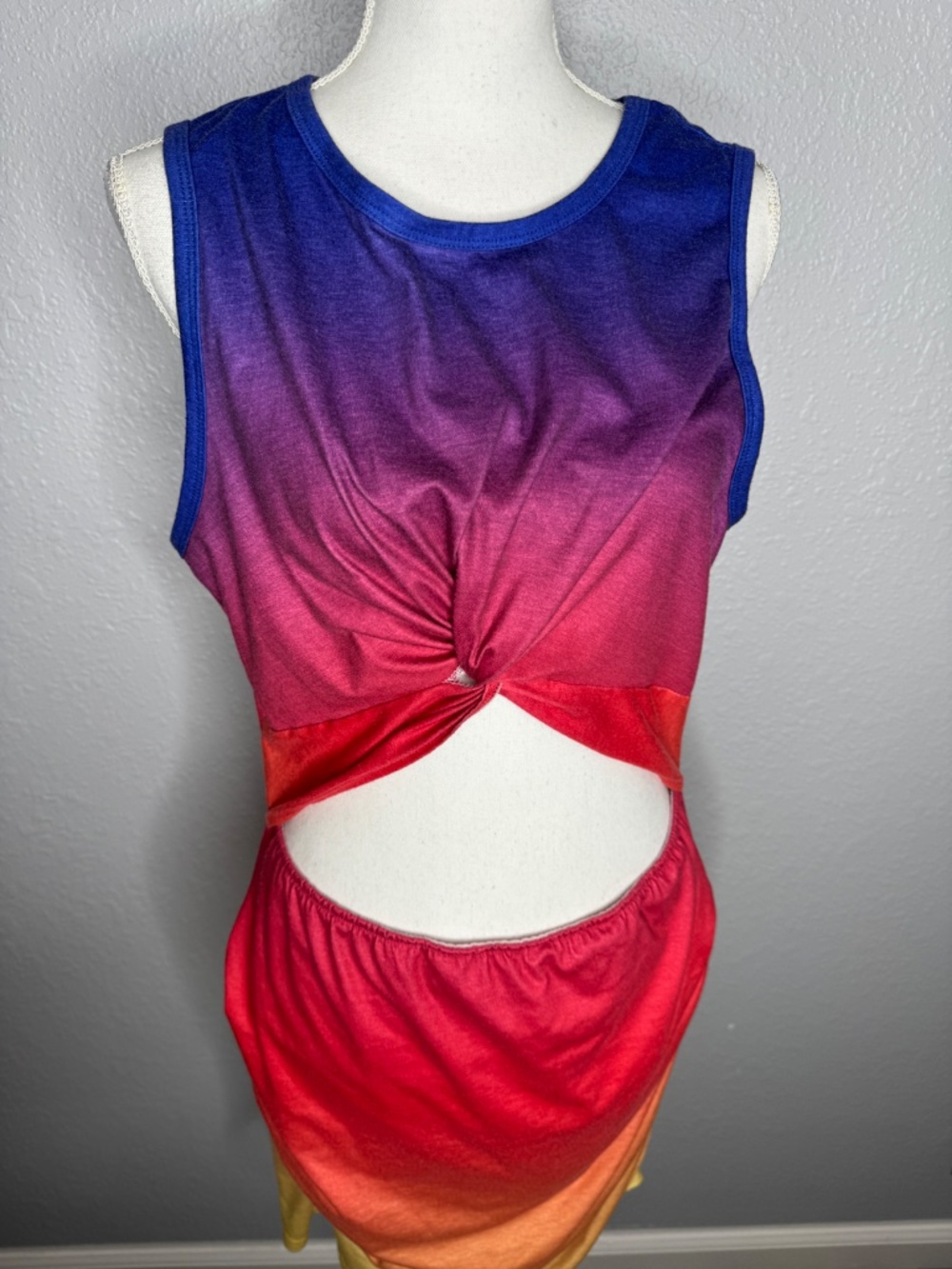 Sleeveless Hollow out Twist Bodycon Dress Ombre Rainbow XL casual or nightlife - Picture 12 of 13